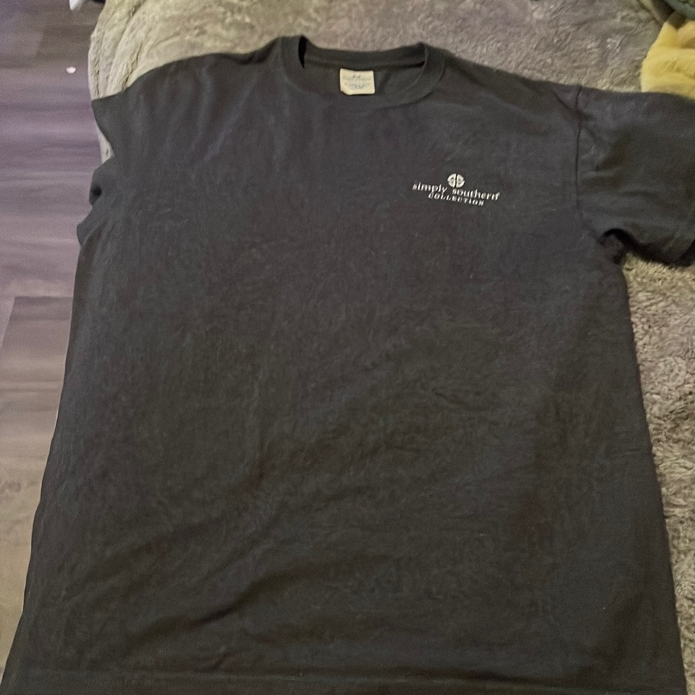 A large simply southern T-shirt comfortable been worn maybe twice